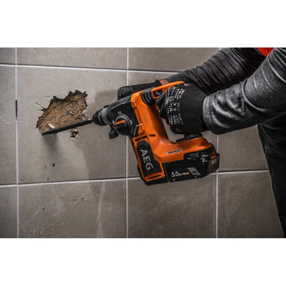 Бесщеточный перфоратор AEG BBH18BL2-502C SDS+, 18В 4935492343 — фото 6