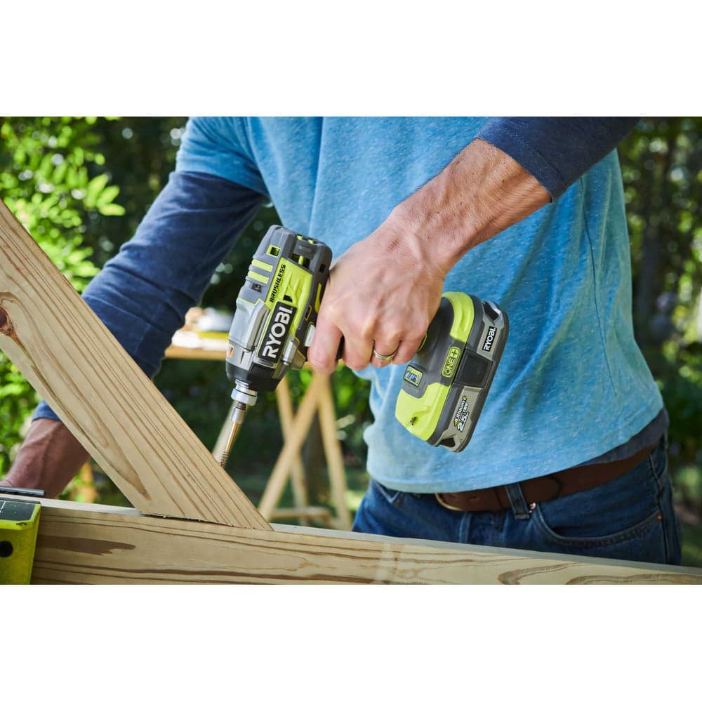 Импульсный бесщеточный винтоверт Ryobi ONE+ R18IDBL-0 без аккумулятора в комплекте 5133002662 — фото 15
