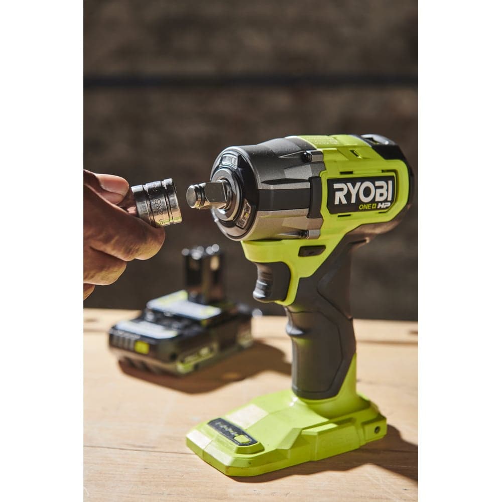 Ударный бесщеточный гайковерт Ryobi 18В RIW18C-0 5133005898 — фото 4